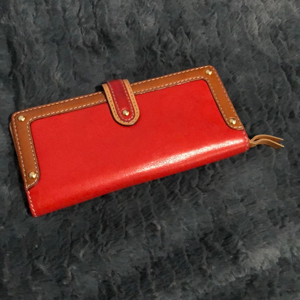 Michael Kors Wallet - Picture 2 of 8